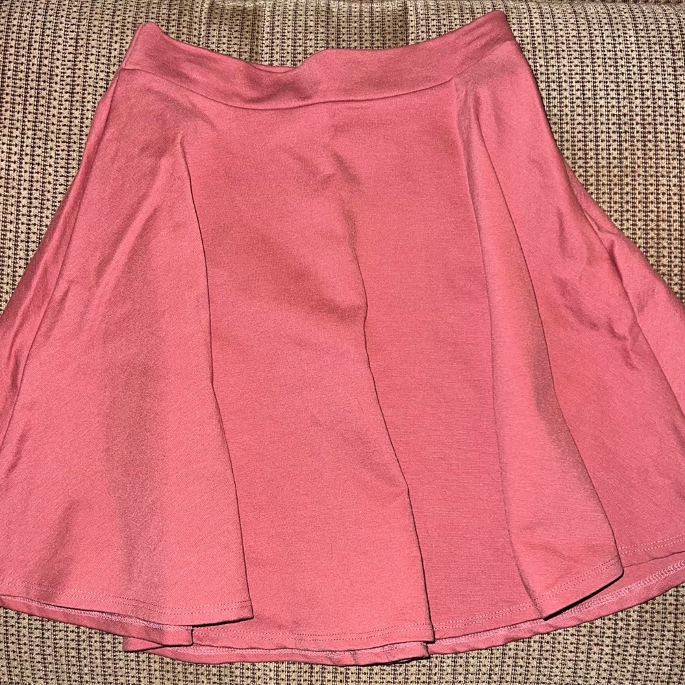 NWOT Pink 2010s Charlotte Russe Skirt!!!
